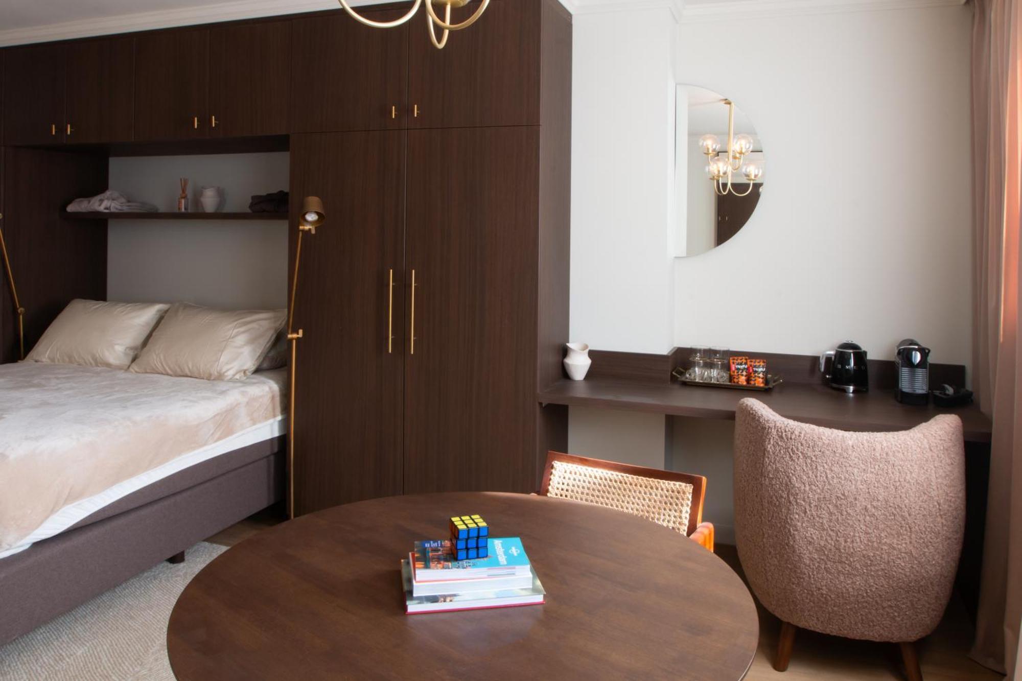 B&B Midtown Amsterdam Suites Extérieur photo