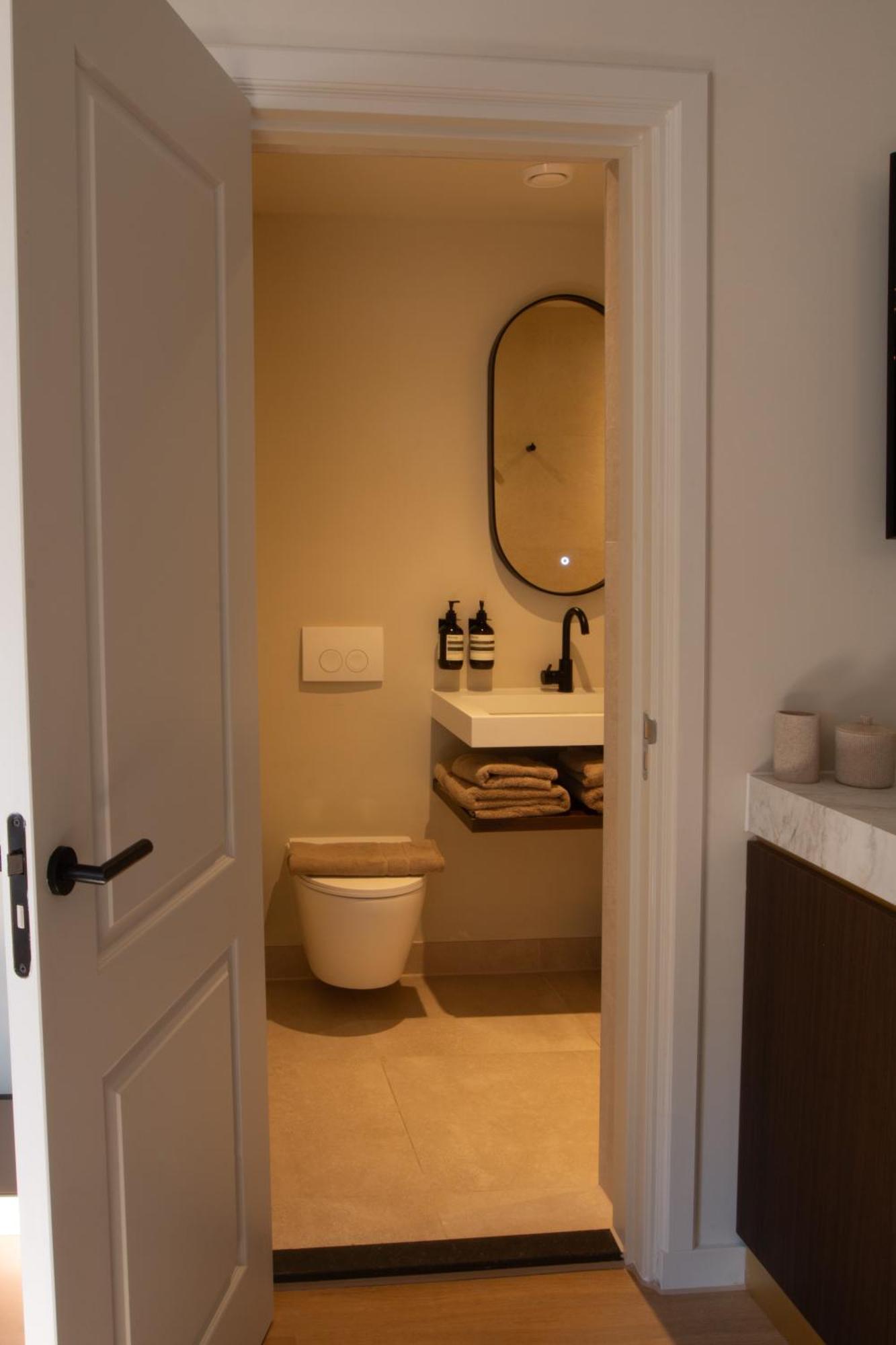 B&B Midtown Amsterdam Suites Extérieur photo